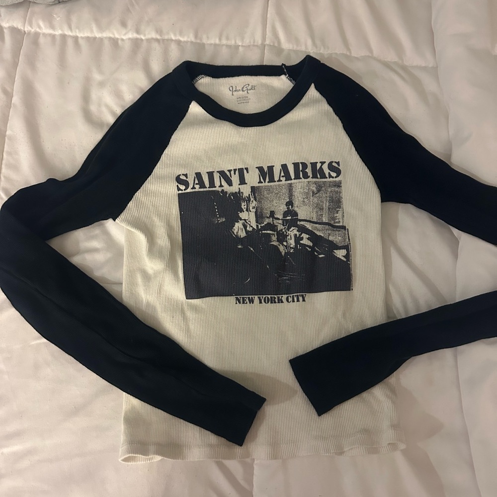 BRANDY MELVILLE BAND SHIRT O/S GOOD CONDITION
